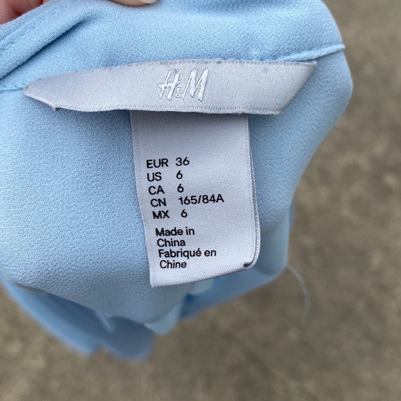 Light blue H&M blouse - Picture 3 of 3